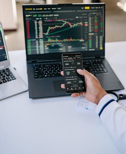 Создание трейдинг‑ботов: от выбора платформы до тестирования стратегии